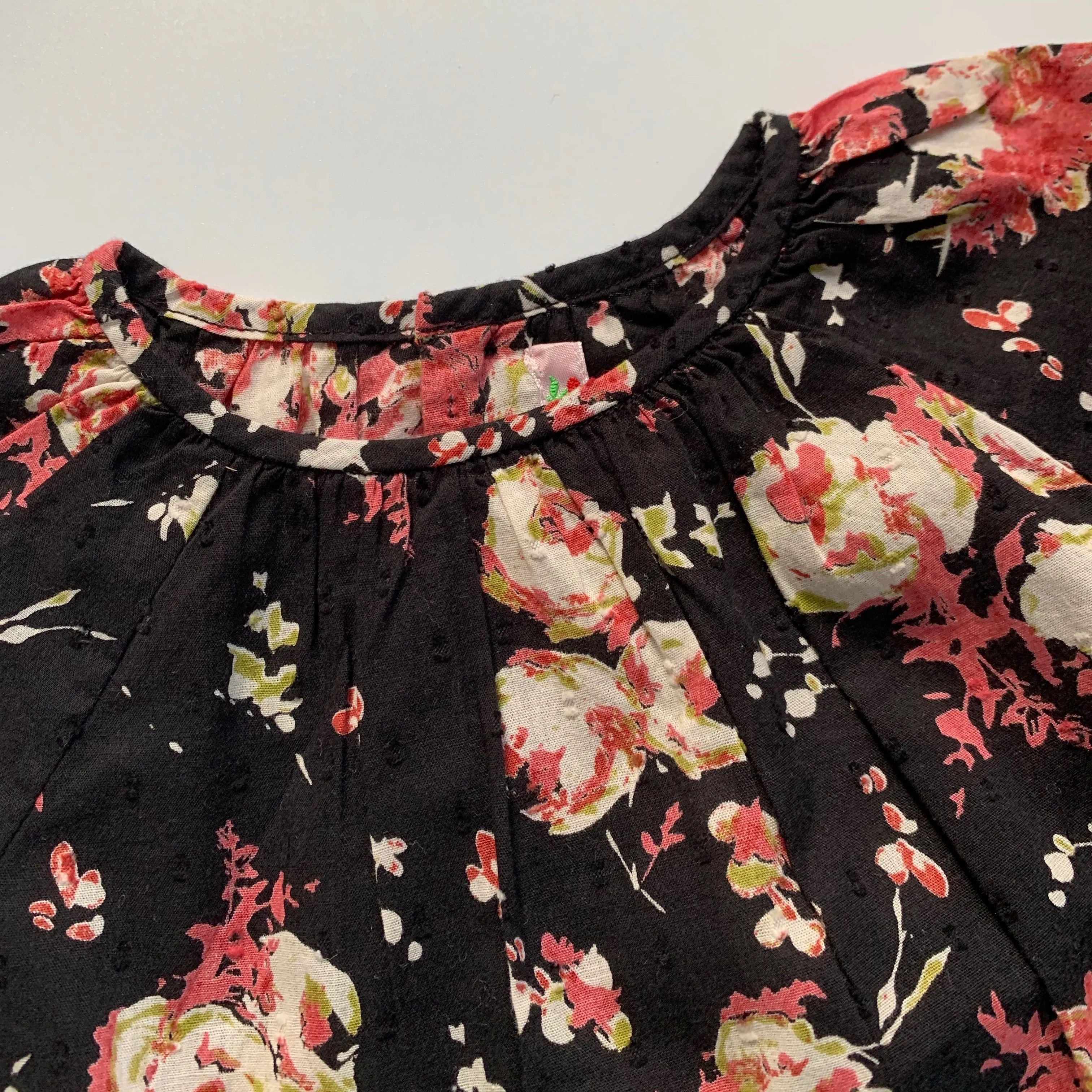 Bonpoint Black Floral Blouse: 2 years (Brand New)