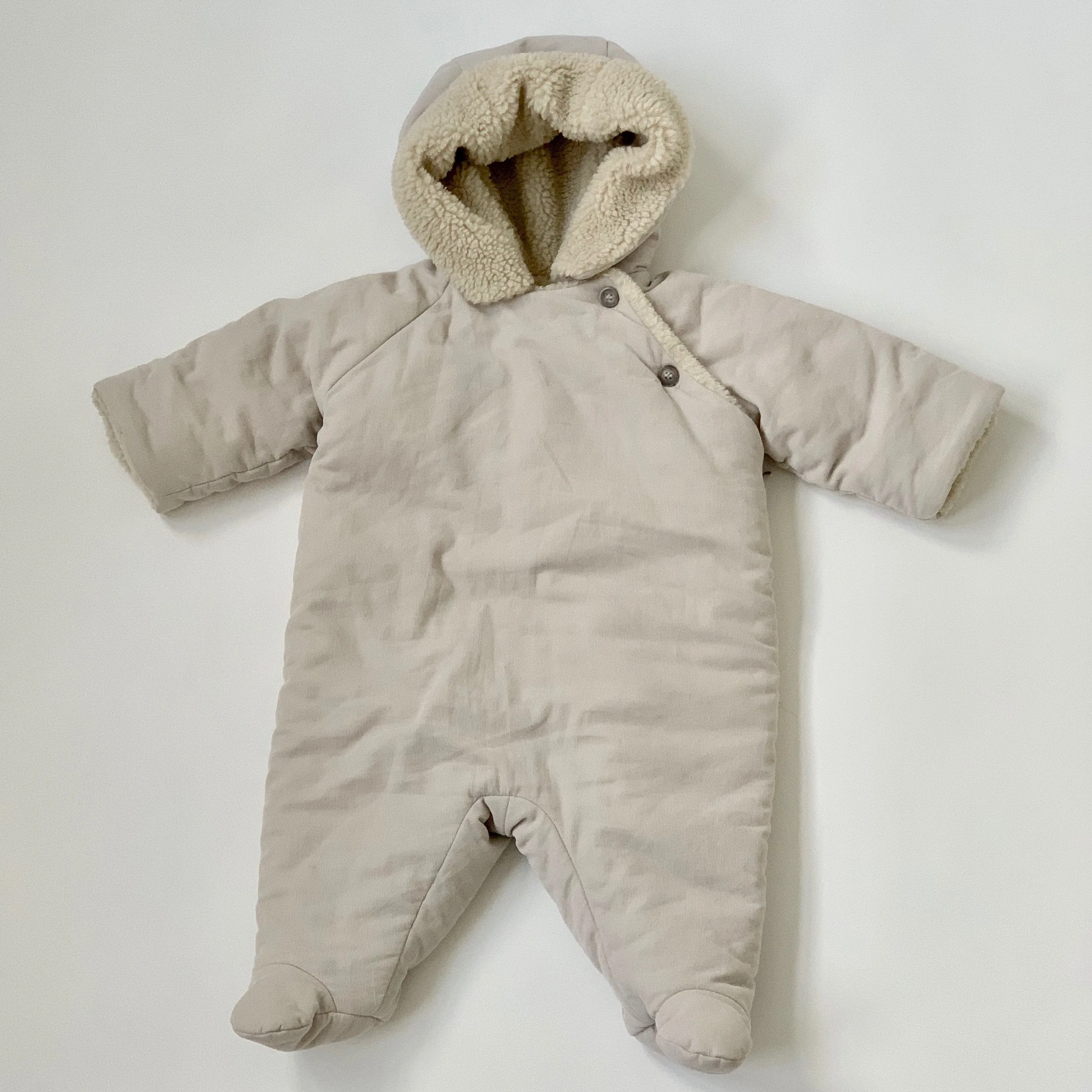 Bonpoint Pale Taupe Snowsuit With Faux Sheepskin Lining: 6 Months