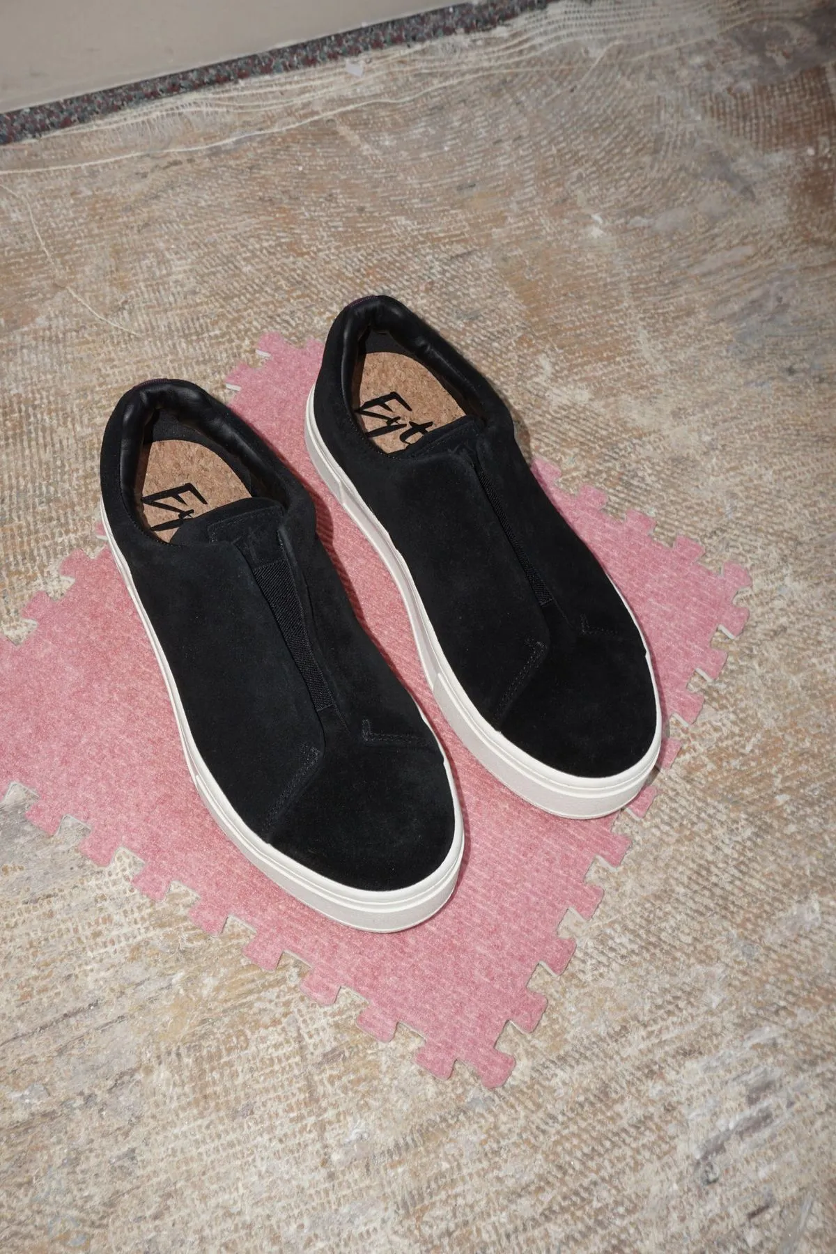 Doja So Suede Slip On Sneaker - Black