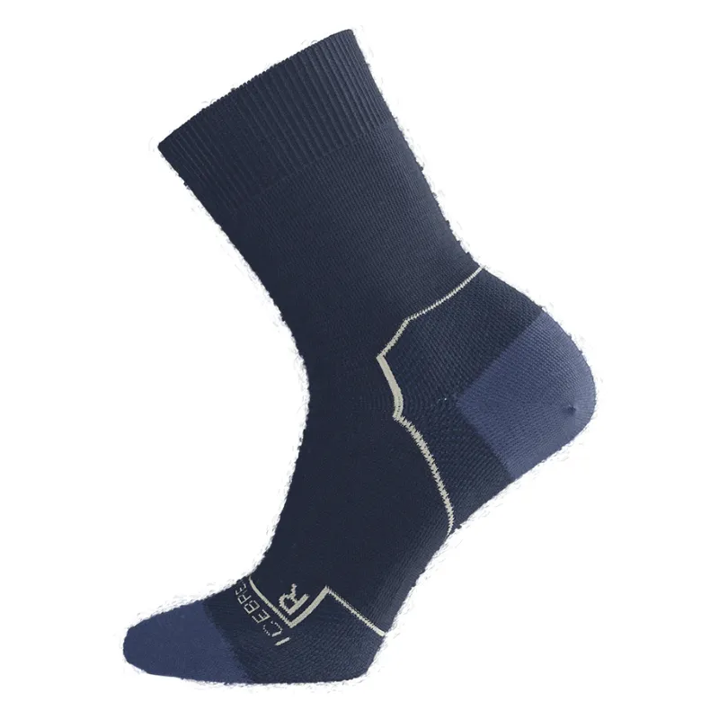 icebreaker Merino Women's Hike+ Medium Crew Socks - Black Dawn Snow