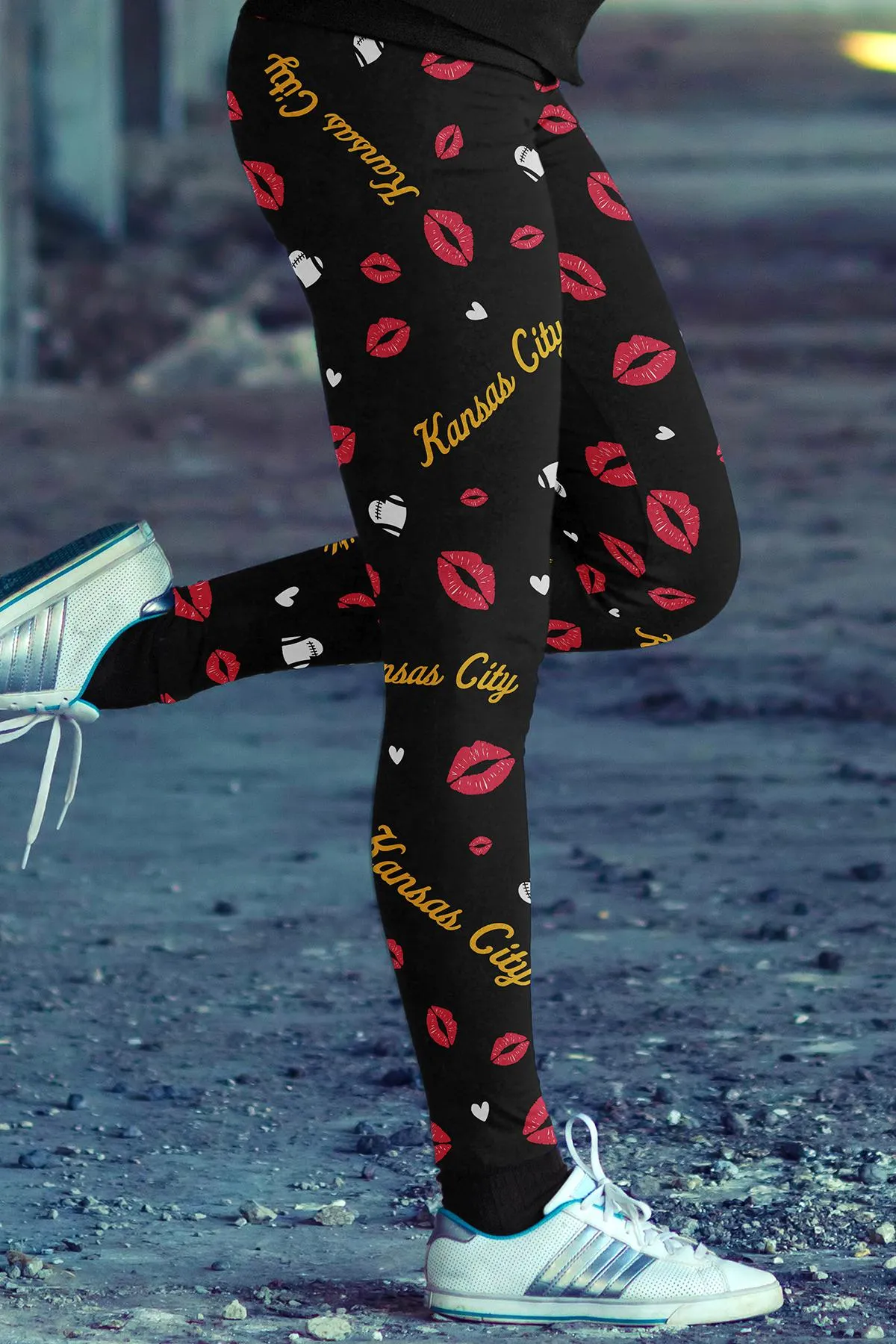 KC Lovin Kisses FB Leggings