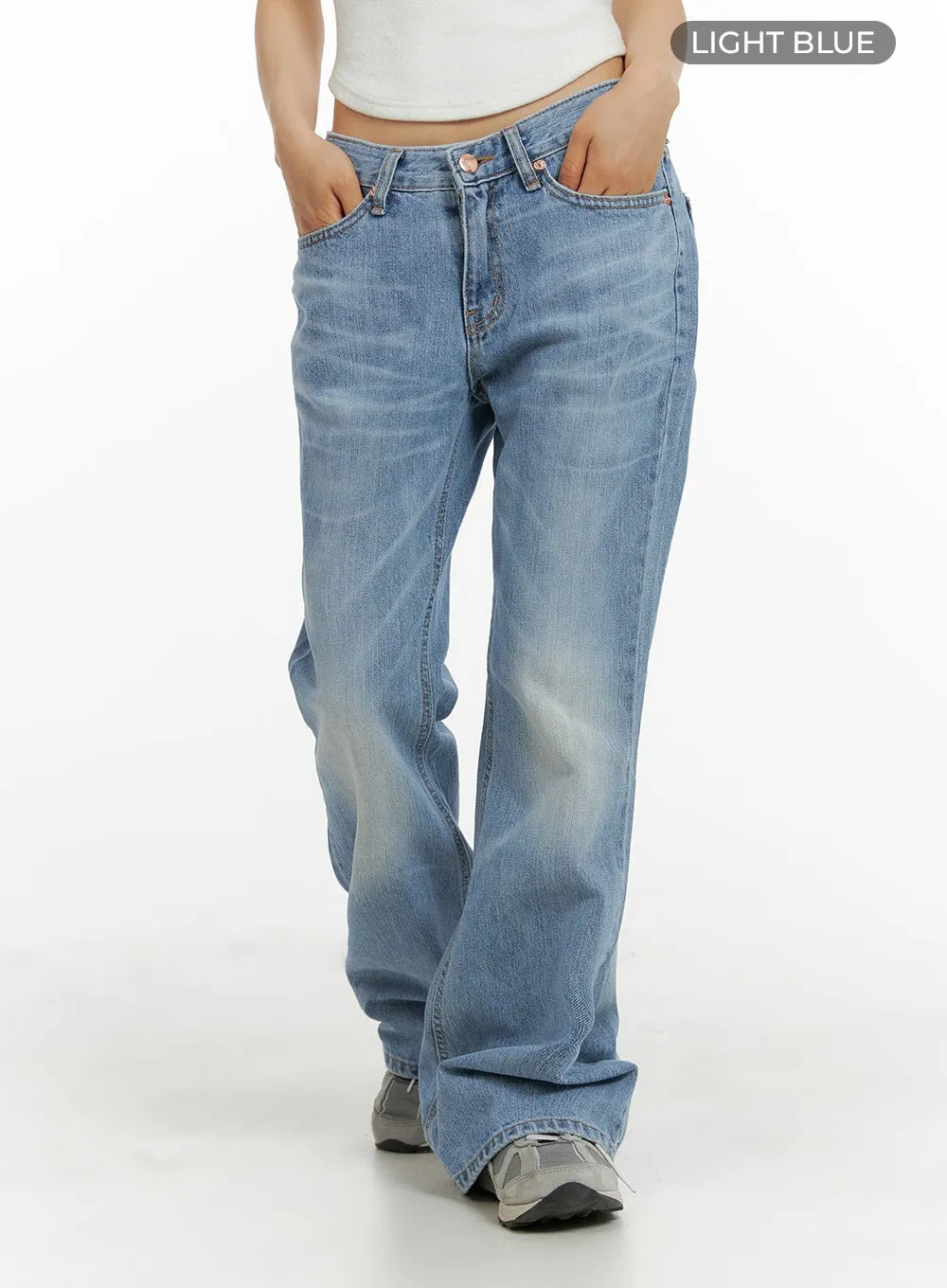 Light Washed Bootcut Jeans CM426