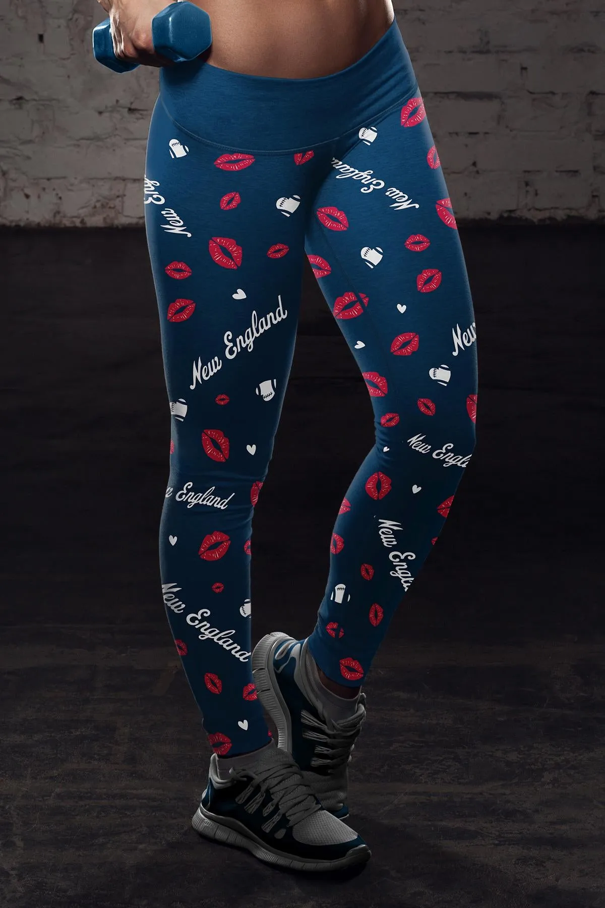 NE Lovin Kisses FB Leggings