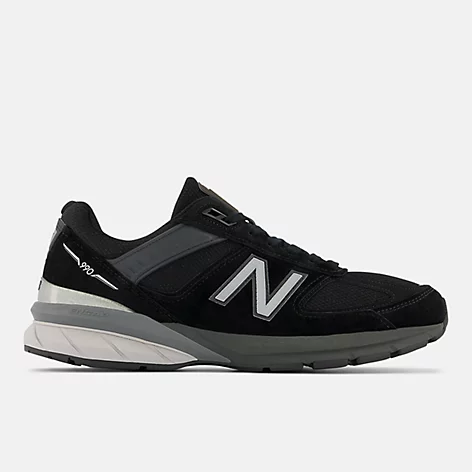 New Balance Mens M990BK5 Lace Up Athletic Shoes- Black