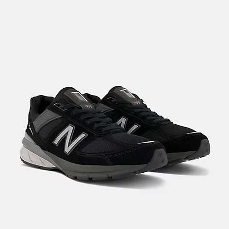 New Balance Mens M990BK5 Lace Up Athletic Shoes- Black