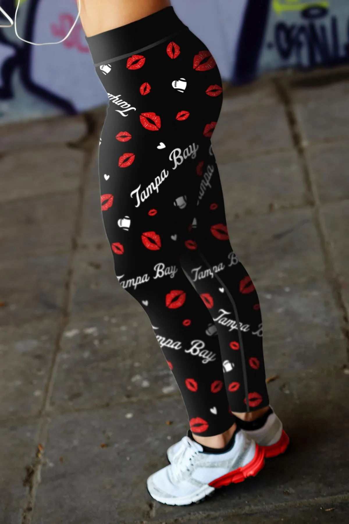 TAM Lovin Kisses FB Leggings