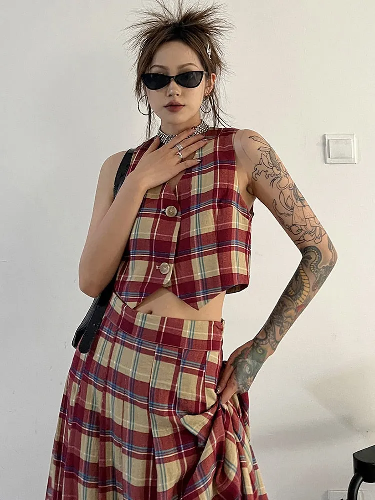 Tihee Plaid Cropped Vest - Red and Tan